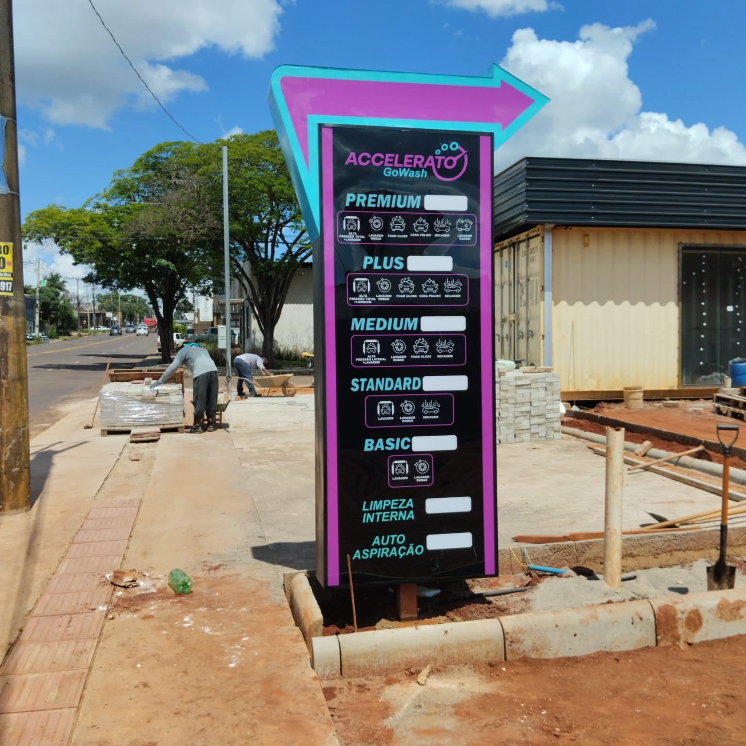 Totem luminoso executado para Accelerato GovWash em Campo Grande
